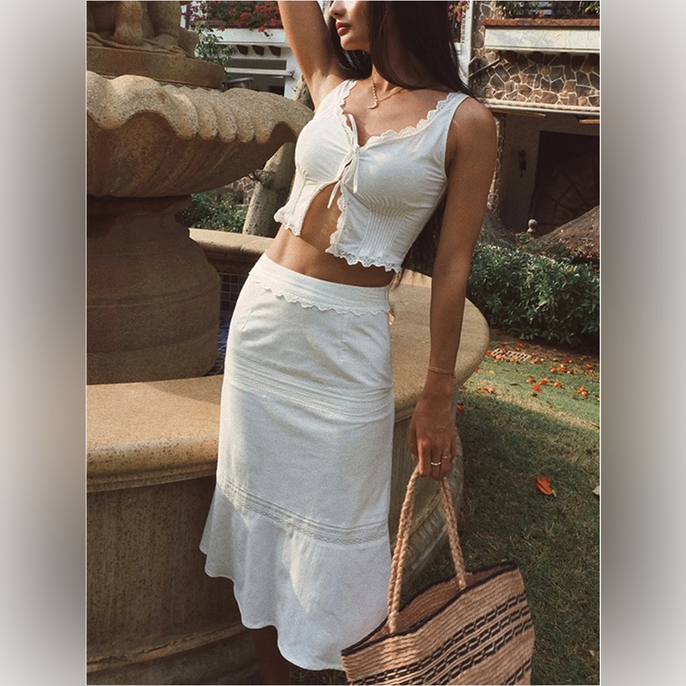 Commense Solid Knotted Tank Top with Skirt Set